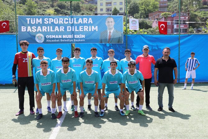 akcaabatta-liseler-arasi-futbol-turnuvasi-sona-erdi-3.jpg