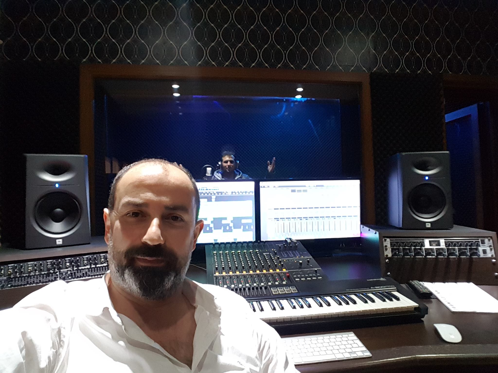 558293024 24982391614688228 5912518776038968704 N