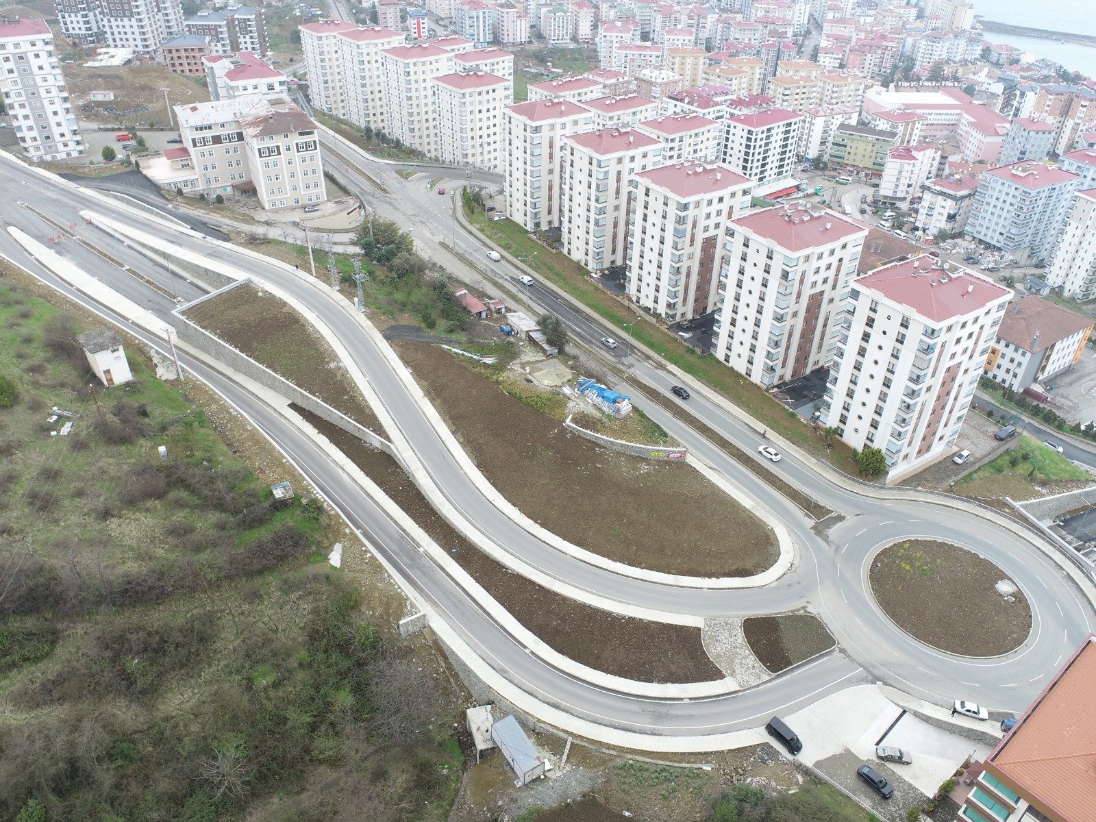 "PULATHANE BULVARI’NDA YILDIZLI KAVŞAĞI ÇALIŞMALARI HIZ KESMEDEN DEVAM EDİYOR"