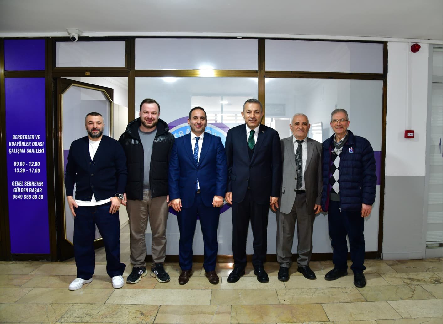 "VALİ ŞAHİN BERBERLER VE KUAFÖRLER ODASI’NA İADE-İ ZİYARETTE BULUNDU"