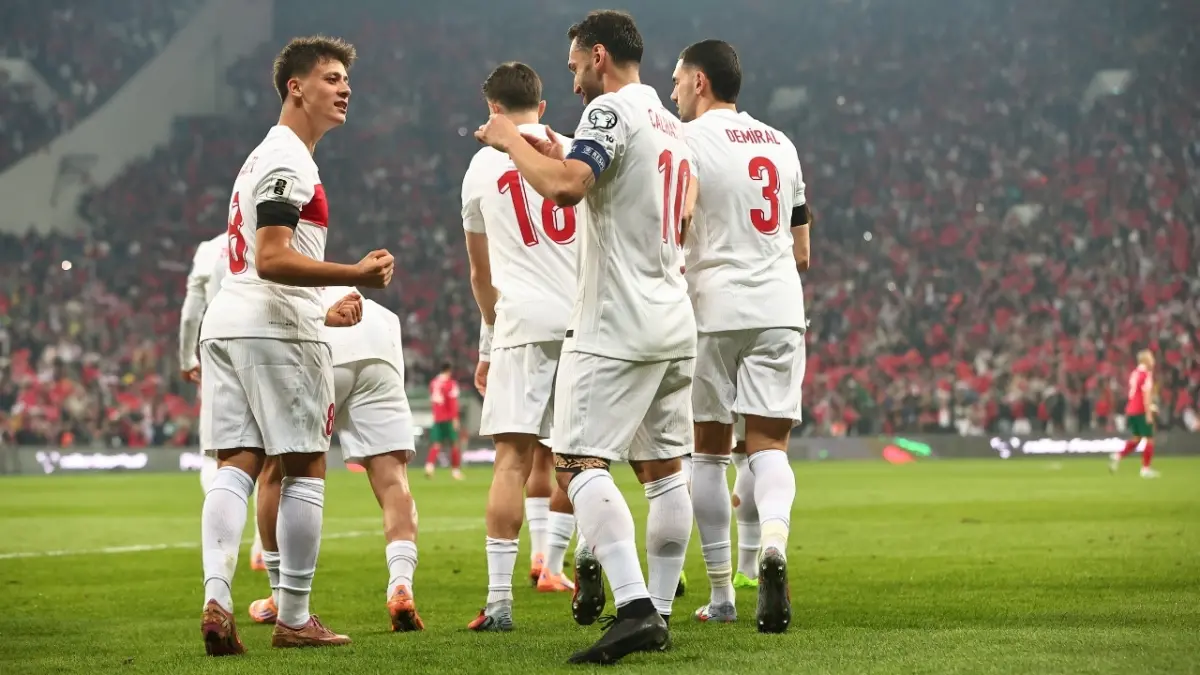 "A MİLLİ TAKIM’IN KRİTİK MAÇINDA DÜDÜK MİCHAEL OLİVER’DA"