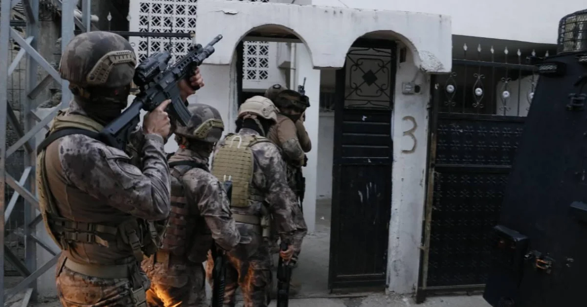 "İSTANBUL MERKEZLİ DEAŞ OPERASYONU 9 GÖZALTI"