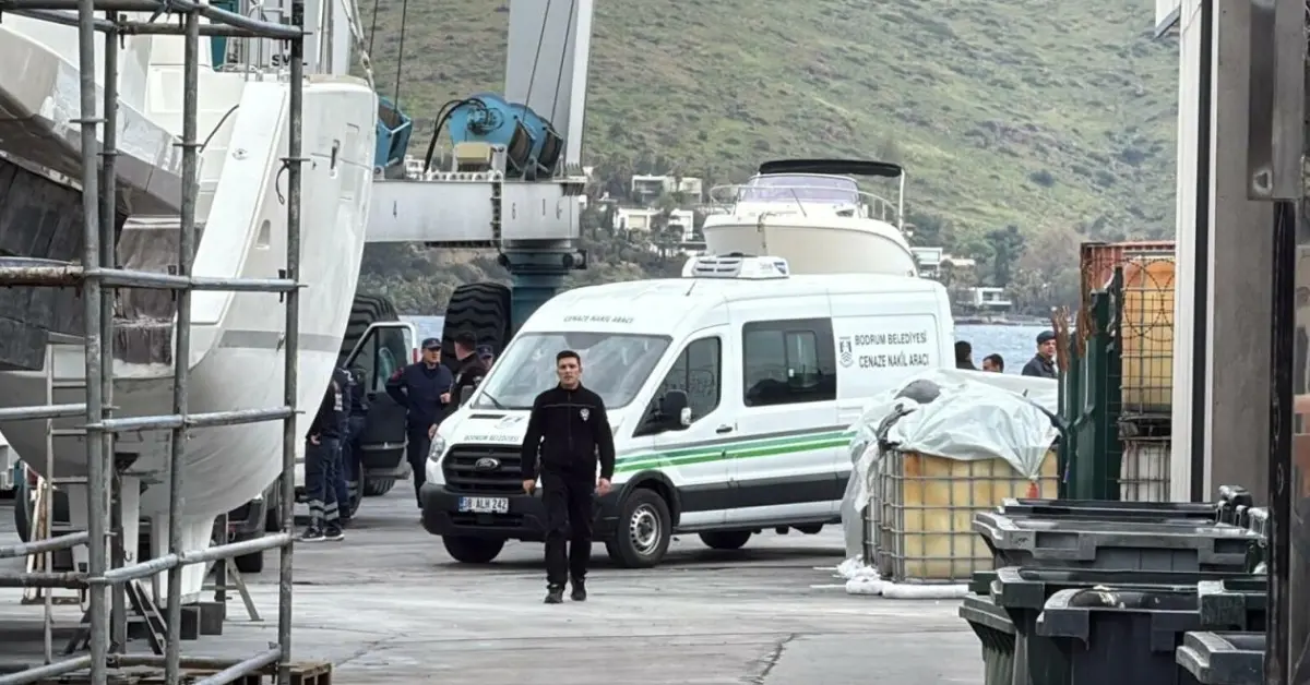 "BODRUM AÇIKLARINDA GÖÇMEN BOTU BATTI, 11 KİŞİ HAYATINI KAYBETTİ"