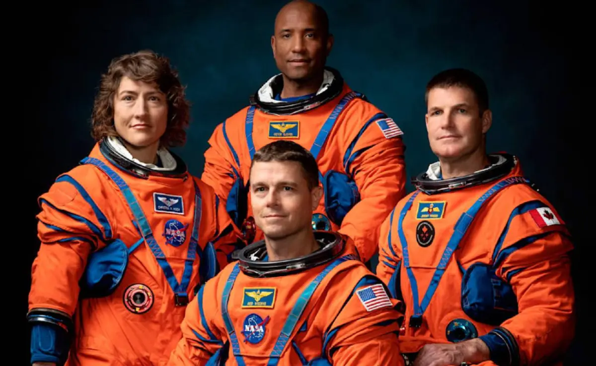 "AY YOLCULUĞUNDA ASTRONOTLAR NE YİYECEK"