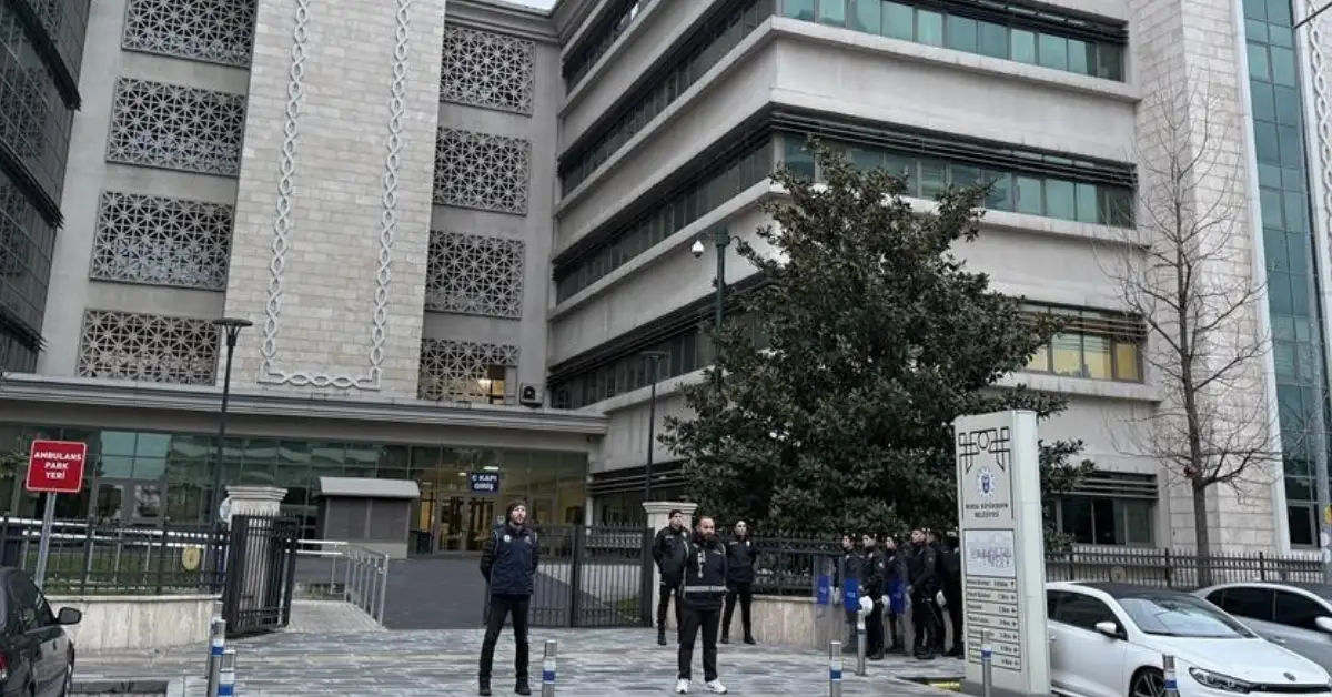 "BAŞKAN BOZBEY VE 56 ŞÜPHELİ HAKİM KARŞISINA ÇIKIYOR"