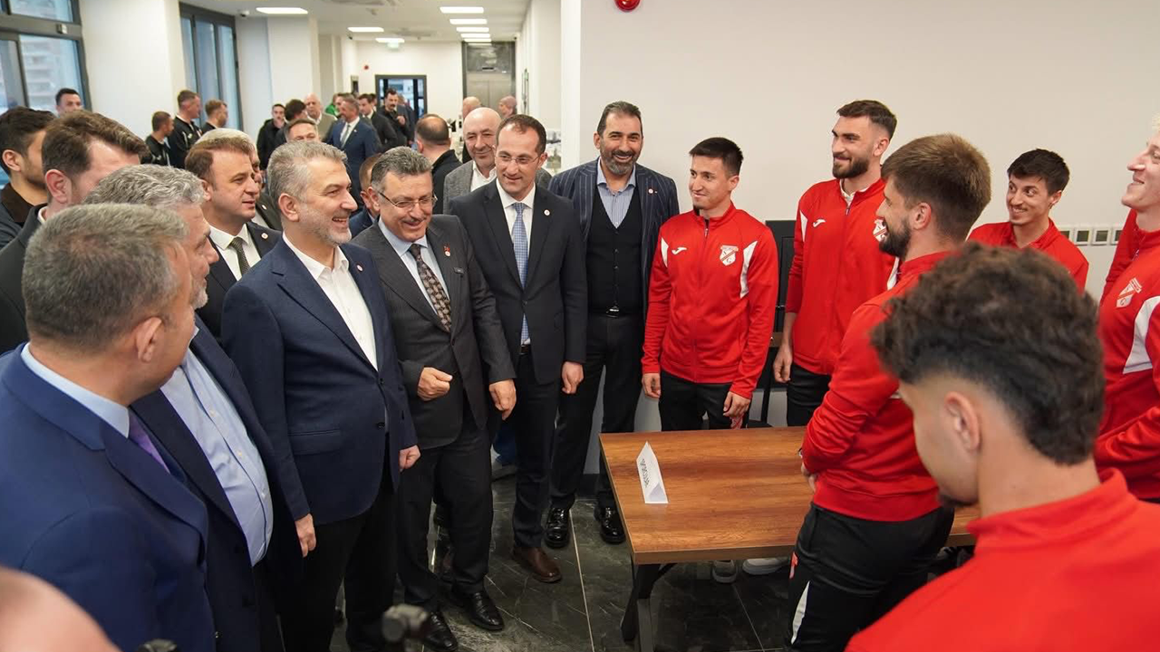 "ŞAMPİYONLUK ÖNCESİ SEBAT GENÇLİKSPOR’A MORAL ZİYARETİ"