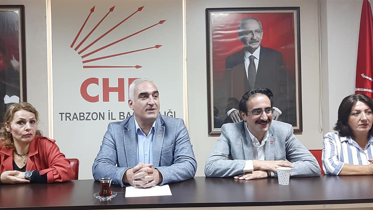 CHP Trabzon İl Başkanlığında Sansür Ve Otosansür Yasası Hakkındaki Basın Açıklaması Gerçekleştirildi