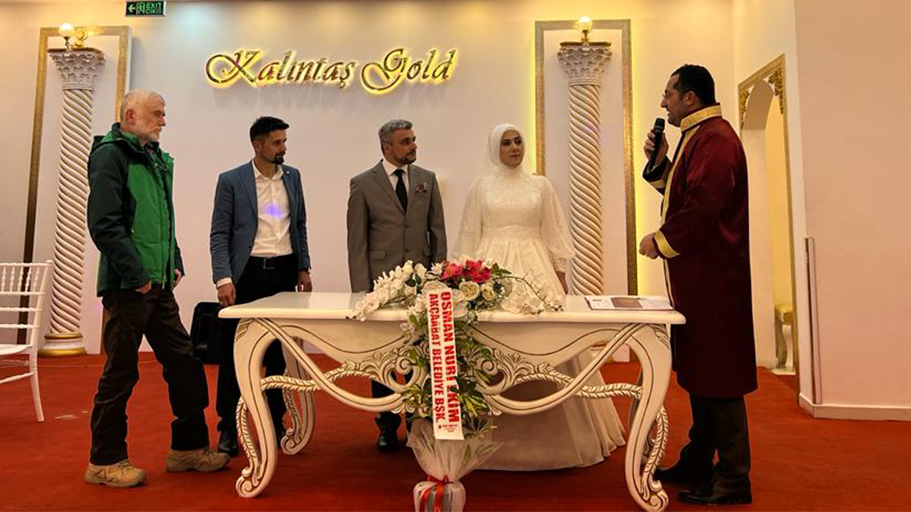 Yeni Yılın İlk Nikahını Başkan Osman Nuri Ekim Kıydı