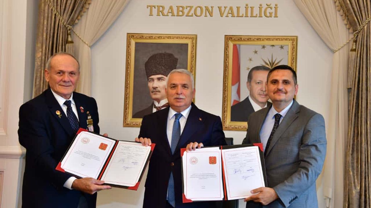 "TRABZON’DA SANATLA YAŞAMA DESTEK PROTOKOLÜ İMZALANDI"