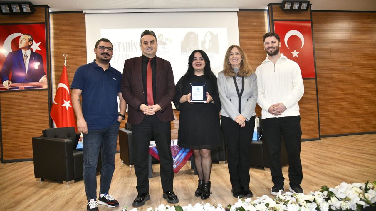 "GAZETECİ-YAZAR YAVUZ OĞHAN, ‘MİLLETE EMANET’ KİTABINI ANLATTI"