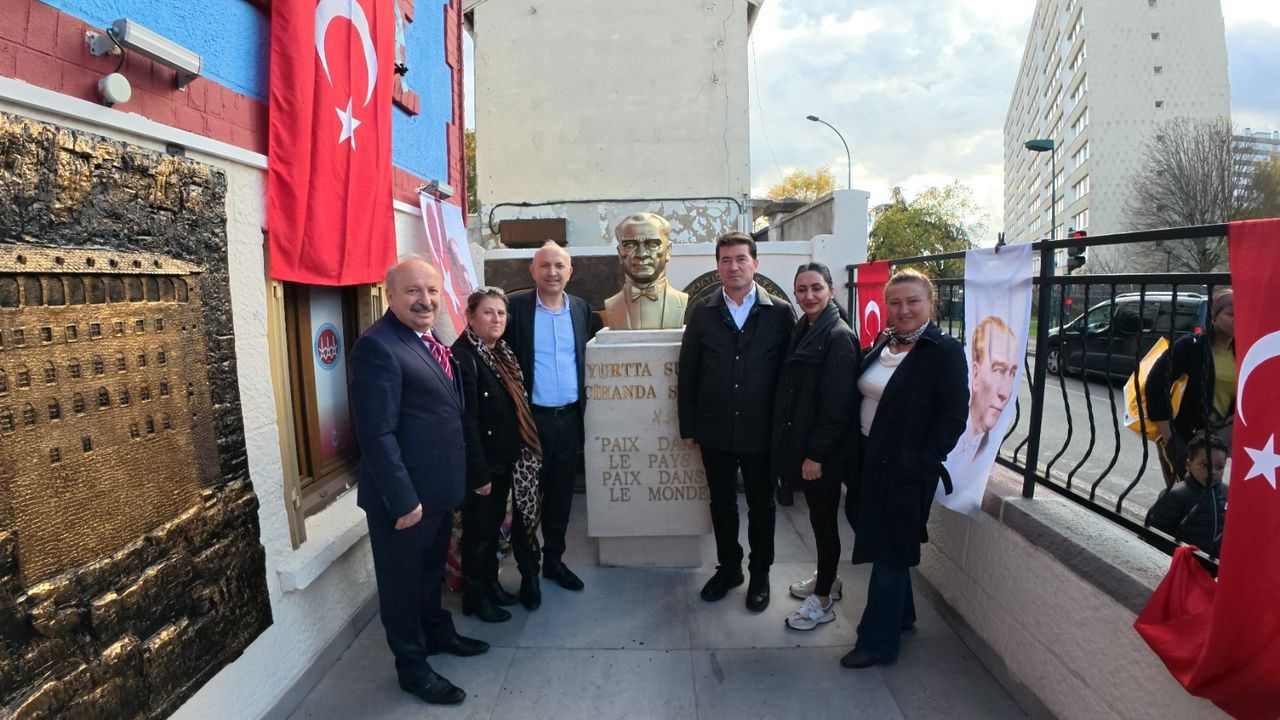 "BAŞKAN KAYA PARİS’TE"