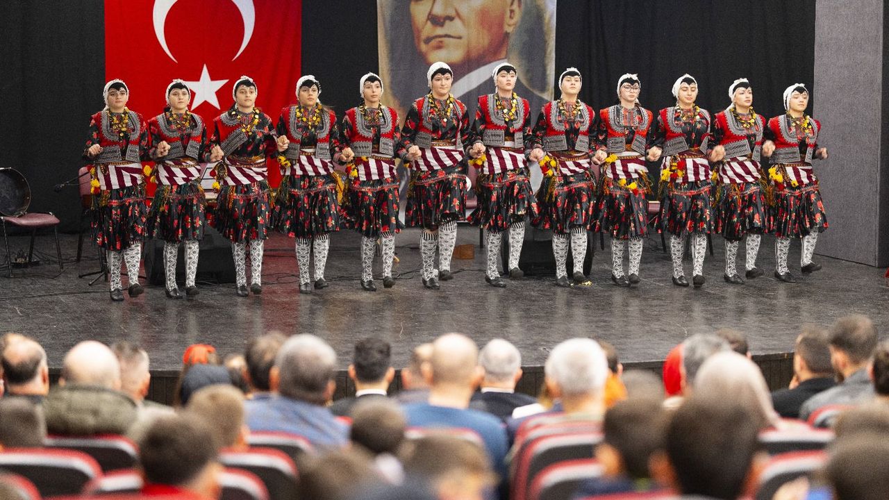 "AKÇAABAT’TA 29 EKİM CUMHURİYET BAYRAMI COŞKUYLA KUTLANDI"