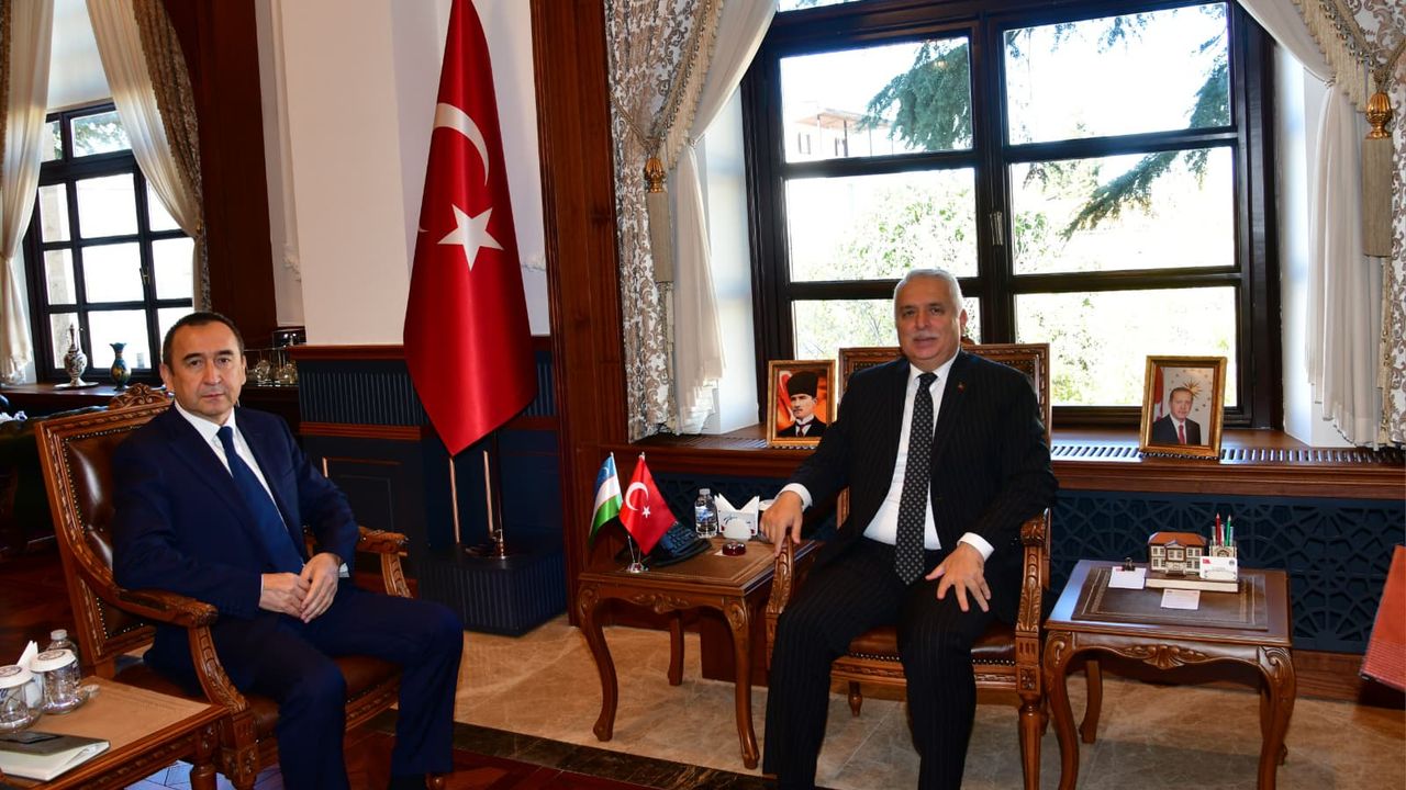 "VALİ YILDIRIM, ÖZBEKİSTAN CUMHURİYETİ ANKARA BÜYÜKELÇİSİ KHAYDAROV İLE BİR ARAYA GELDİ"