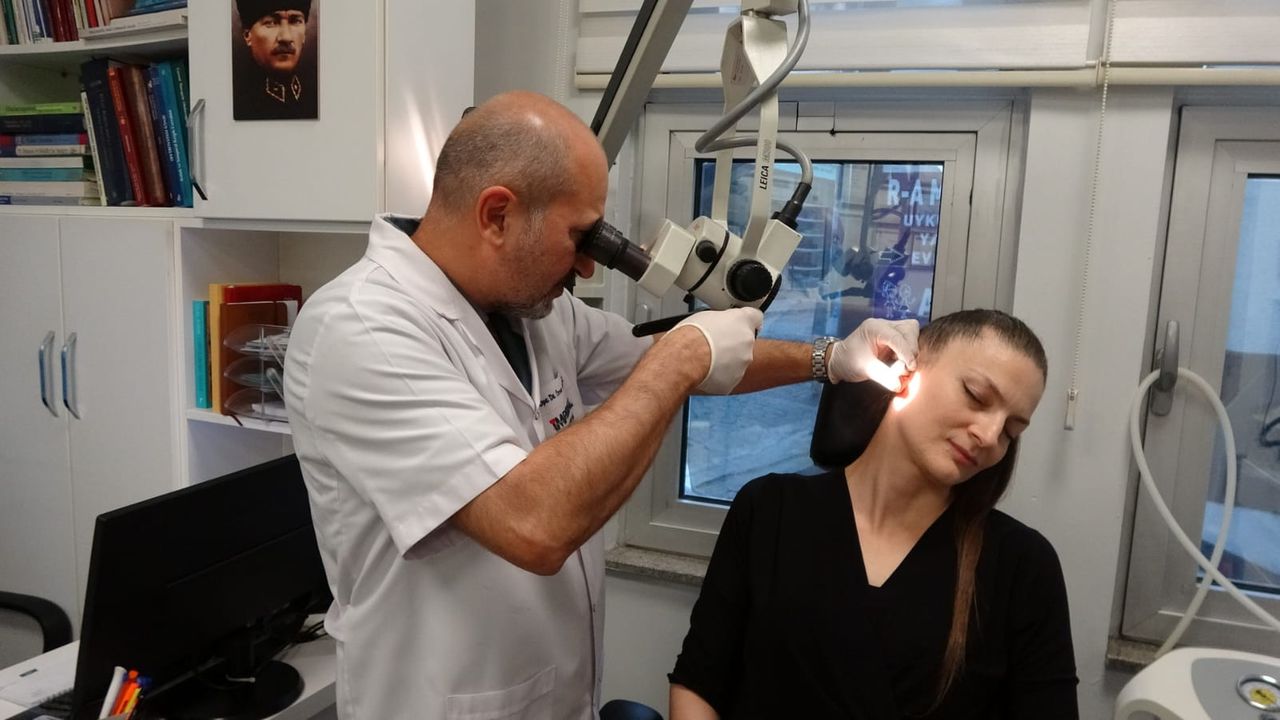 "İŞİTME KAYBI ALZHEİMER'İ TETİKLİYOR"