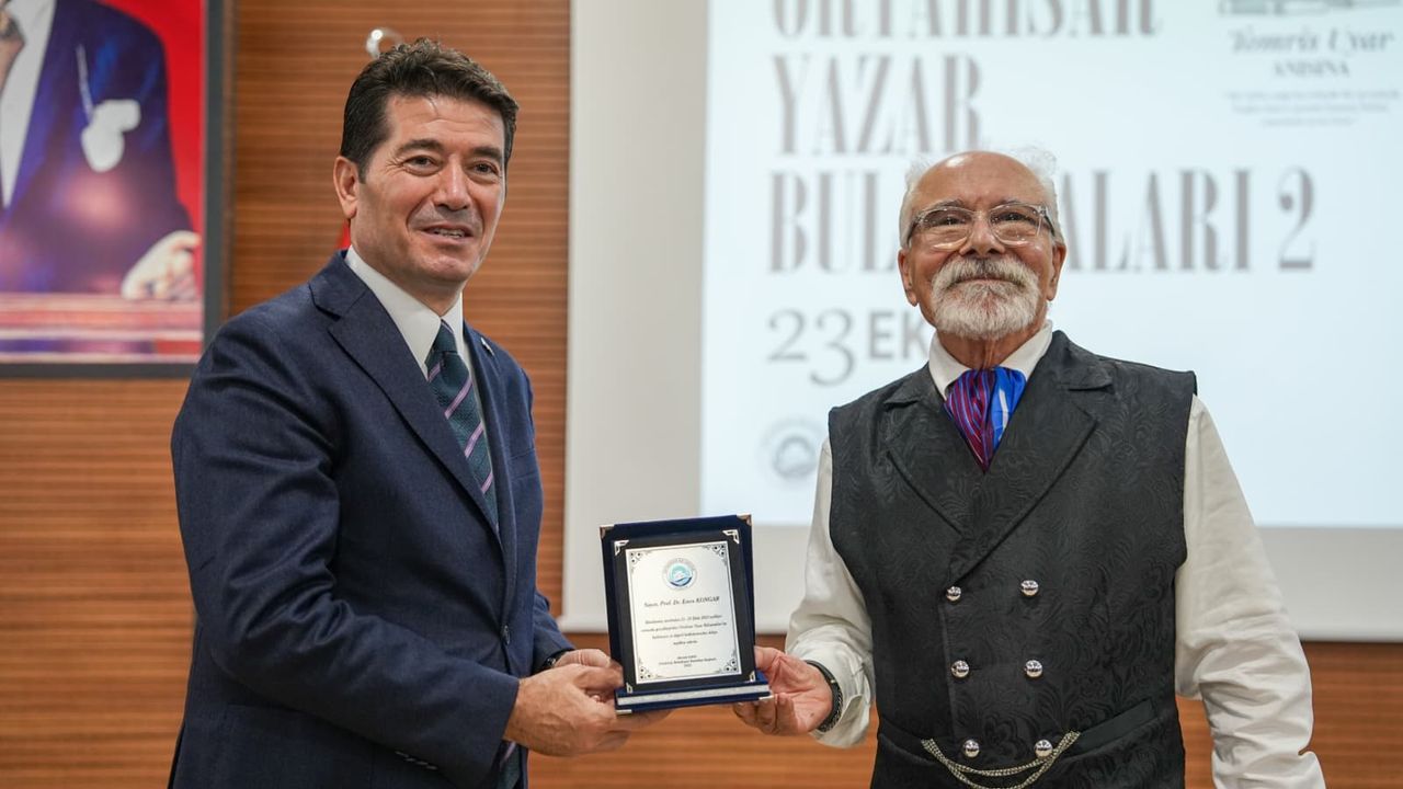 "ORTAHİSAR YAZAR BULUŞMALARI BÜYÜK BİR COŞKUYLA BAŞLADI"