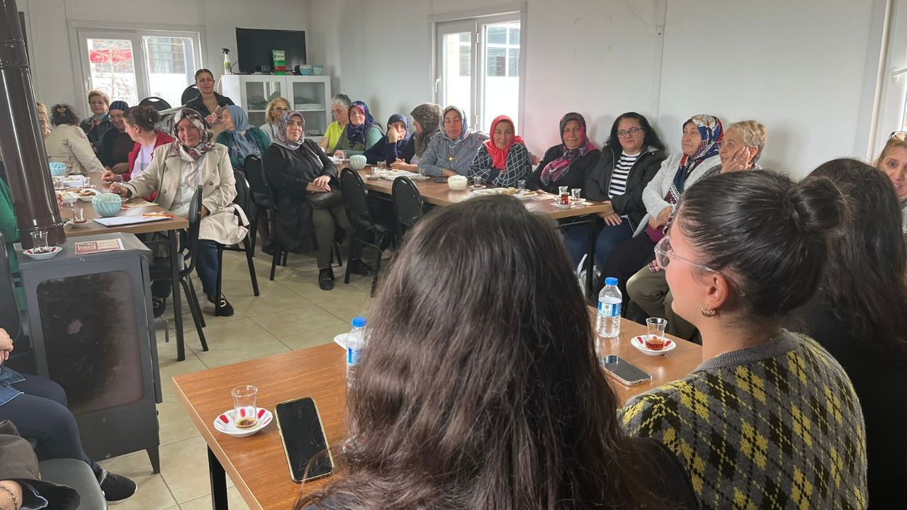"ORTAHİSAR BELEDİYESİ, ‘KADIN SOHBETLERİ’NE KAVALA’DA DEVAM ETTİ"