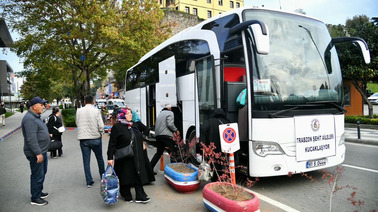 "ORTAHİSAR BELEDİYESİ, TRABZONLU ŞEHİT AİLELERİNE ULAŞIM DESTEĞİ SAĞLADI"