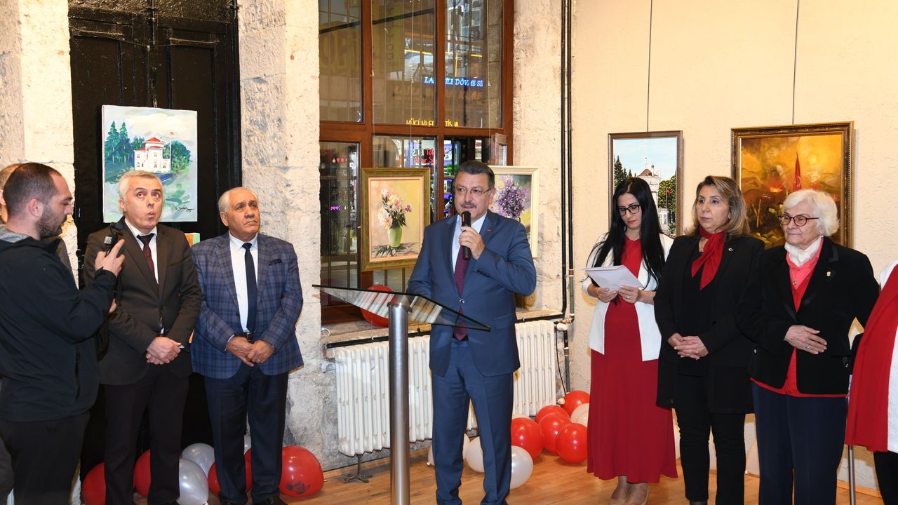 “CUMHURİYET RUHUNU SANATLA YAŞATIYORUZ”