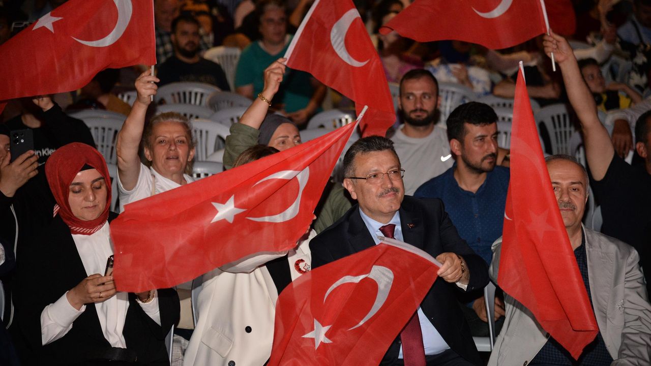 "BAŞKAN GENÇ’TEN 29 EKİM MESAJI"