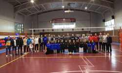 Akçaabat’ta 24 Kasım Öğretmenler Günü Voleybol Turnuvası Başladı