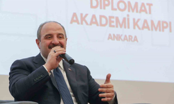 Bakan Varank Diplomat Akademi Kampı‘na Katıldı