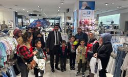 "TRABZON VAKIFLAR BÖLGE MÜDÜRLÜĞÜ BAYRAM ÖNCESİ ÇOCUKLARI SEVİNDİRDİ"