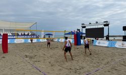 "TRABZON'DA ULUSLARARASI PLAJ VOLEYBOLU HEYECANI BAŞLADI"