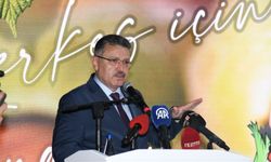 "BAŞKAN GENÇ’E FINDIKTA VERİM VE KALİTEYE KATKI ÖDÜLÜ"