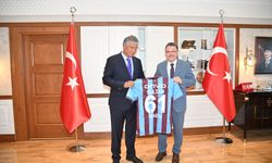 “DAHA GÜÇLÜ BİR TÜRK DÜNYASI OLUŞTURMALIYIZ”