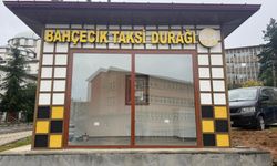 "BÜYÜKŞEHİR, TAKSİ VE DOLMUŞ DURAKLARINI YENİLİYOR"