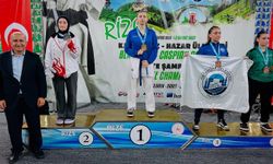 "KARATE ŞAMPİYONASI’NDA TRABZONLU SPORCULARINDAN MADALYA YAĞMURU"