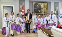 "ŞAMPİYON SPORCULARDAN BAŞKAN KAYA’YA TEŞEKKÜR ZİYARETİ"