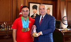 "VALİ YILDIRIM SPORCULARI MAKAMINDA TEBRİK ETTİ"