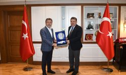 "BAKAN İBRAHİM YUMAKLI, TRABZON BÜYÜKŞEHİR BELEDİYESİ’Nİ ZİYARET ETTİ"