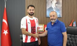 “RAHMİ SALİH İLE SÖZLEŞME İMZALANDI”