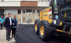 “ORTAHİSAR’DA ASFALT SEFERBERLİĞİ SÜRÜYOR”