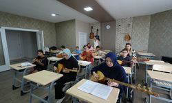 "AKÇAABAT’TA 2.975 ÖĞRENCİNİN KATILDIĞI KURSLAR TAMAMLANDI"