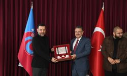 "BAŞKAN GENÇ, MEHMED: FETİHLER SULTANI EKİBİYLE BİR ARAYA GELDİ"