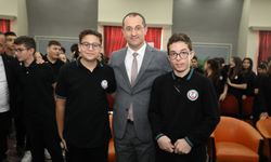 "BAŞKAN EKİM, KARİYER GÜNLERİ’NDE ÖĞRENCİLERLE GELECEĞİ KONUŞTU"