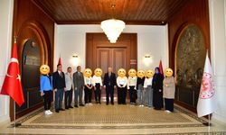 “MESLEĞİM VE GELECEĞİM ELLERİMDE”