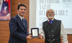 "ORTAHİSAR YAZAR BULUŞMALARI BÜYÜK BİR COŞKUYLA BAŞLADI"