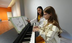 "AKÇAABAT BELEDİYESİ SANAT AKADEMİSİ’NDE SANAT DOLU GÜNLER"