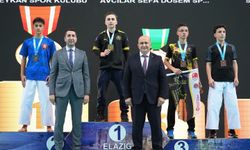 "ORTAHİSAR BELEDİYESİ KARATE TAKIMI’NDAN ELAZIĞ’DA GURURLANDIRAN BAŞARI"