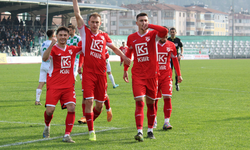 "SEBAT GENÇLİK SPOR 10’UNCU GALİBİYETİNİ ALDI, LİDERLİĞİNİ KORUDU"