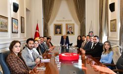 "VALİ AZİZ YILDIRIM, UNDP SİVİL KATILIM PROJESİ TEMSİLCİLERİNİ MAKAMINDA KABUL ETTİ"