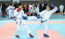 "TÜRKİYE YILDIZLAR KARATE LİGİ’NDE İLK ETAP TRABZON AYAĞI TAMAMLANDI"