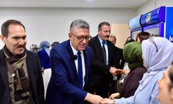 "BAŞKAN YARDIMCISI ARSLAN’DAN OKULLARA ‘ÖĞRETMENLER GÜNÜ’ ZİYARETİ"