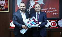 "BAŞKAN ERTUĞRUL DOĞAN’DAN DÜZKÖY BELEDİYE BAŞKANI SELİM ÇELENK’E ZİYARET"