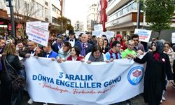 "VALİ AZİZ YILDIRIM, 3 ARALIK DÜNYA ENGELLİLER GÜNÜ DOLAYISIYLA DÜZENLENEN PROGRAMA KATILDI"