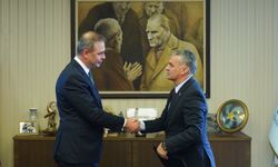 "YOMRA BELEDİYESİ İLE BEYLİKDÜZÜ BELEDİYESİ ARASINDA KARDEŞ BELEDİYE PROTOKOLÜ İMZALANDI"